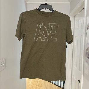 American outfitters T-shirt